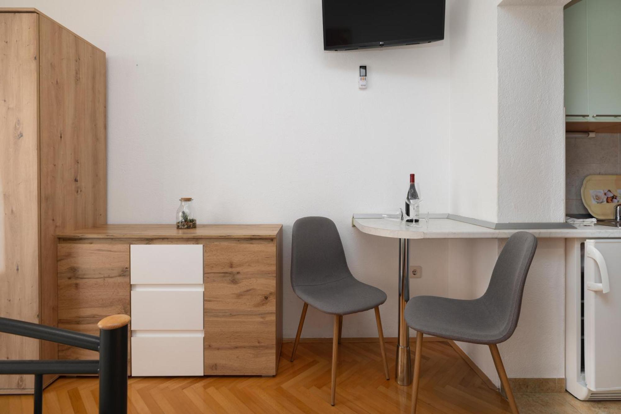 Apartments Niki 布雷拉 外观 照片